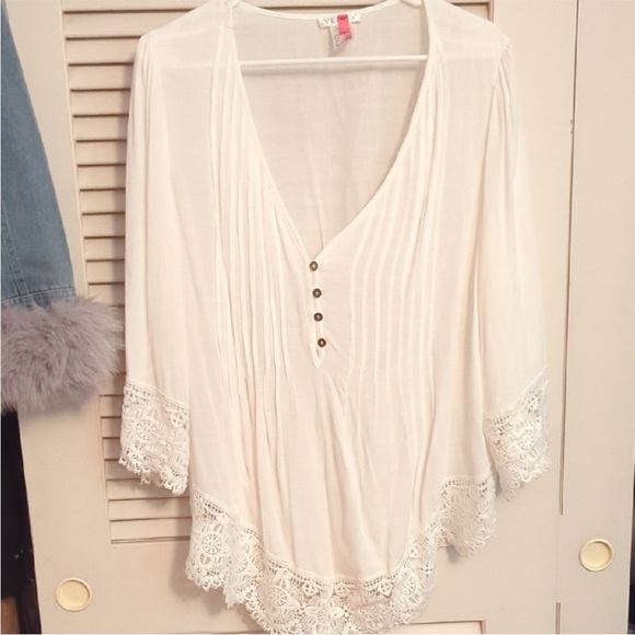 VENUS Tops - Venus Elegant White Lace Trim Blouse